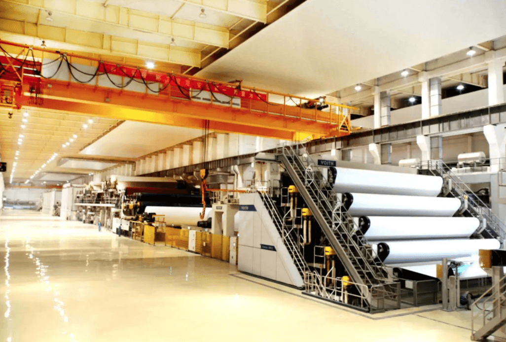 （圖：造紙廠運(yùn)作現(xiàn)場）