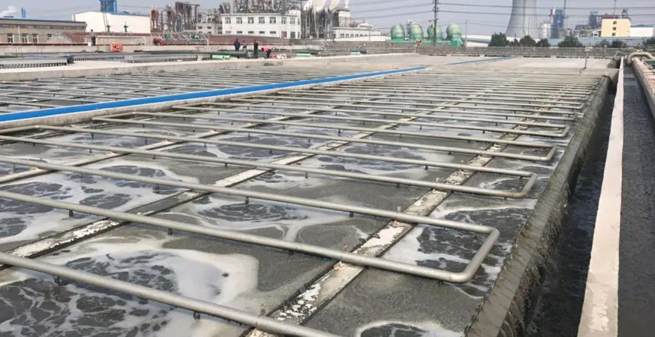 （圖：南輝反滲透膜清洗污水廢水起泡場(chǎng)景）